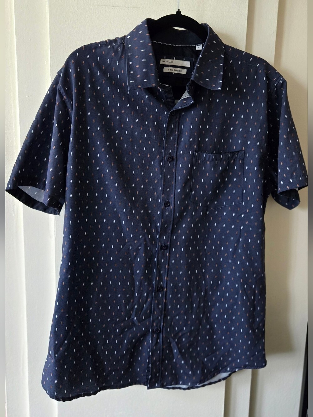 West Oak Men's Navy Short-Sleeve Button-Up Shirt - Casual Print